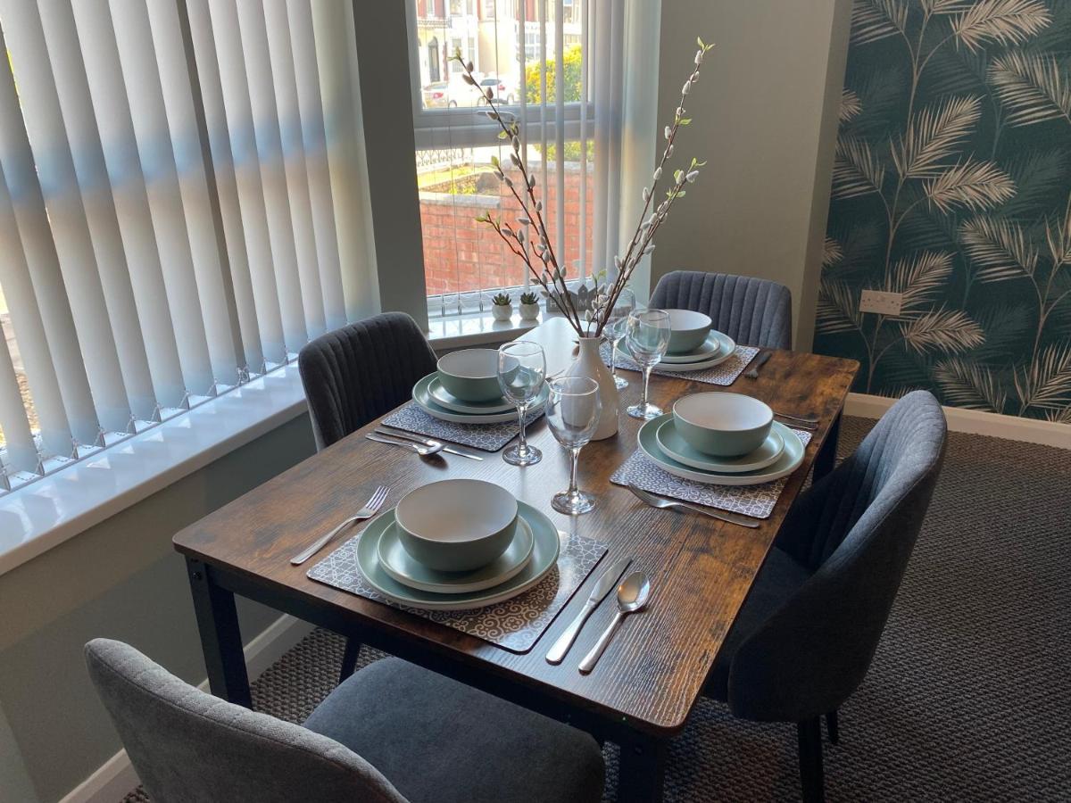 Blackpool Sleepover Apartment 1 Free Parking Sleeps 6 Zewnętrze zdjęcie